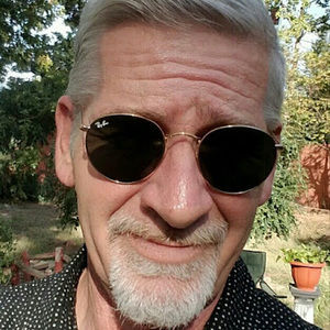 Meet your Posher, Robert